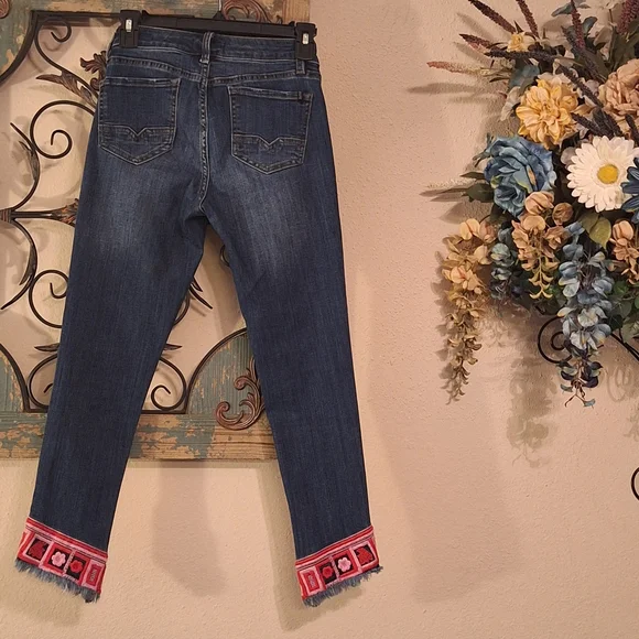 Buffalo David Bitton Blue Jeans with Red Accents. Excellent Condition Size 26 - Picture 5 of 13